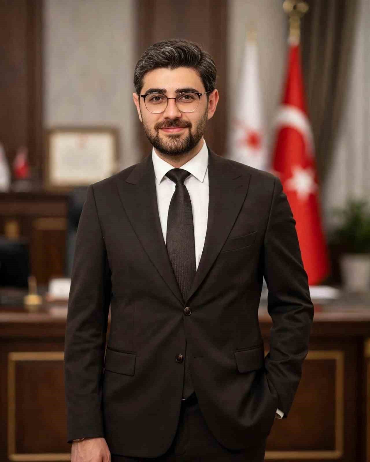Afyonkarahisar’ın Bolvadin ilçesinde gerçekleştirilen baro temsilciliği seçimlerinde Av. Samet Özaydın,