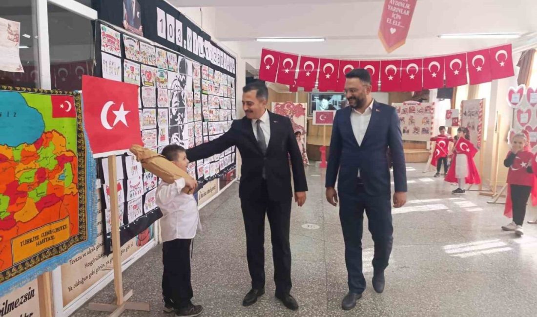 Cumhuriyetin ilanının 101. yılı kutlamaları kapsamında Bolvadin’de anlamlı bir etkinlik