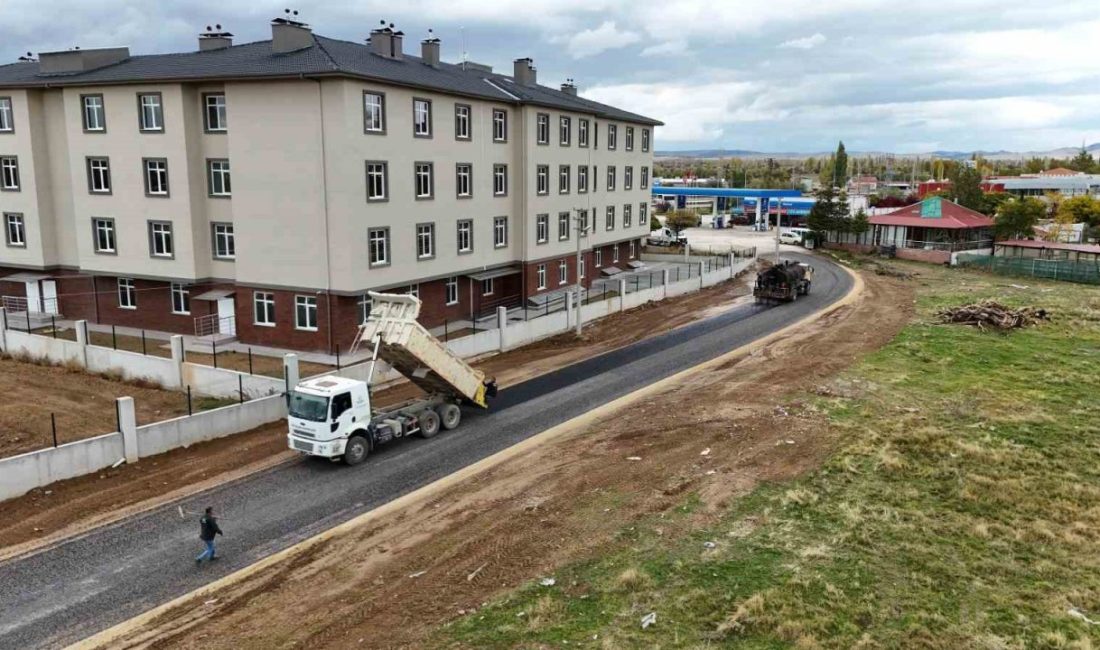 Afyonkarahisar Bolvadin Belediyesi Fen İşleri Müdürlüğü ekipleri tarafından yeni huzurevine