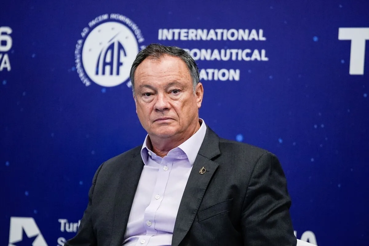 IAC 2026'da "Çağlar Arasında Köprü Kurmak: İpek Yolu Astronomisinden Ay Keşfine" paneli yapıldı 4 IAC 2026'da "Çağlar Arasında Köprü Kurmak: İpek Yolu Astronomisinden Ay Keşfine" paneli yapıldı