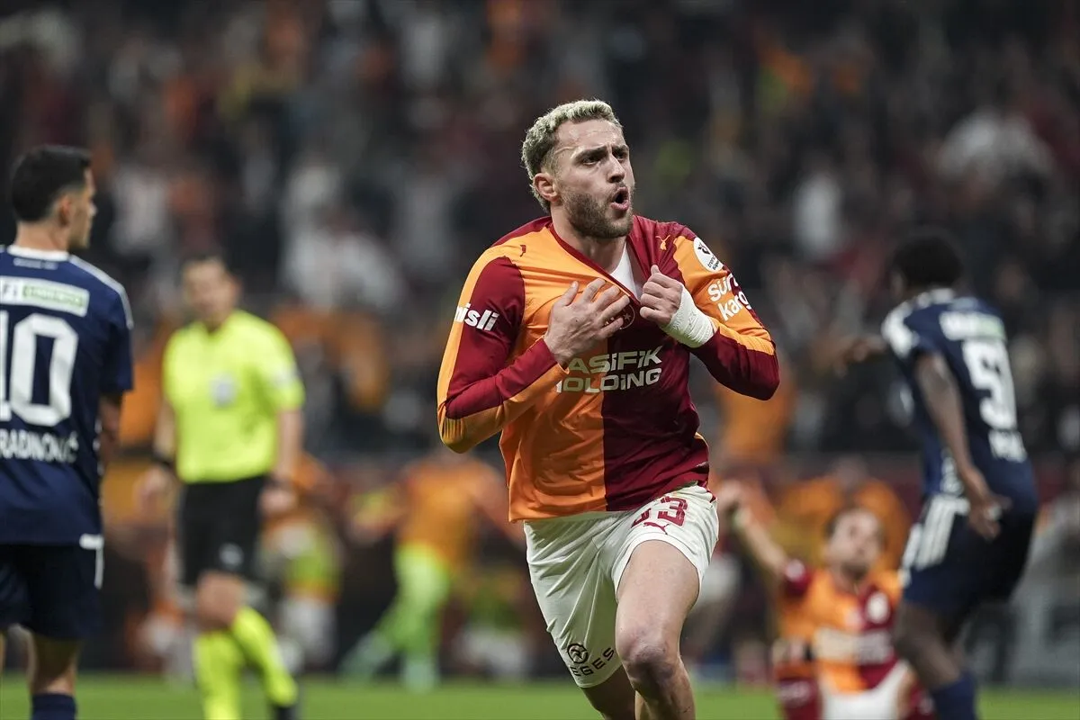 Galatasaray, Kasımpaşa'yı son anlarda gelen gollerle yendi