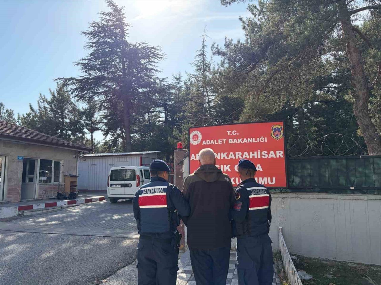Afyonkarahisar’da jandarma tarafından son bir hafta içerisinde yapılan denetimlerde çeşitli