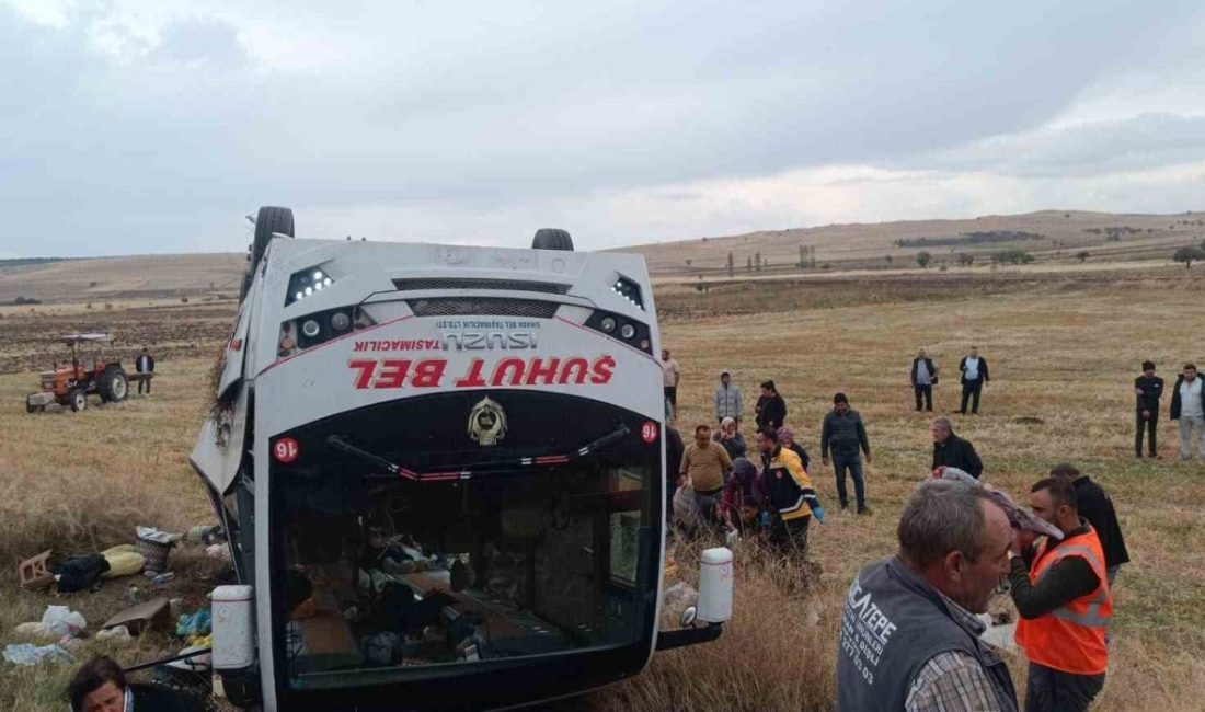 Afyonkarahisar’da şehir içi yolcu taşımacılığı yapan midibüsün şarampole devrilmesi sonucu
