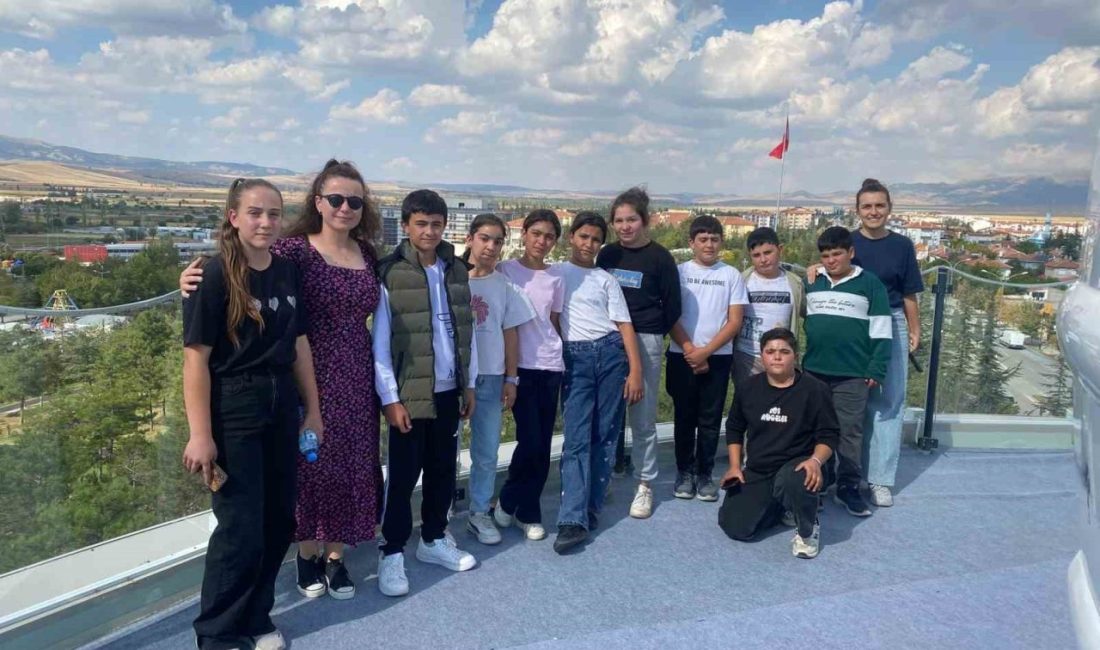 Afyonkarahisar’ın Bolvadin ilçesinde hizmet veren Özdemir Bayraktar Horan Bilimevi ve