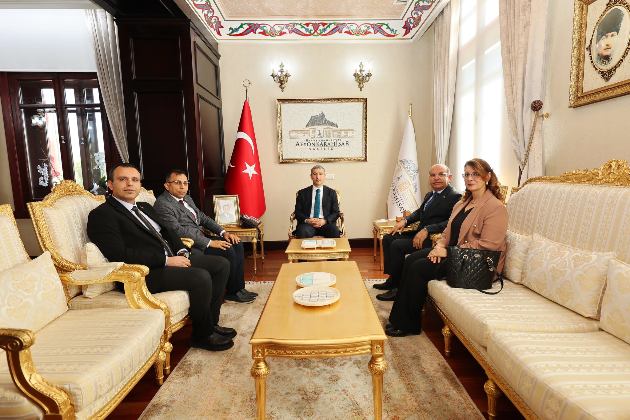 Vali Aktaş, sendika temsilcilerini makamında ağırladı