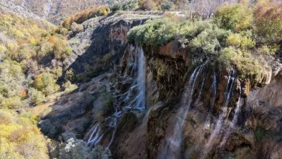 Sivas il merkezine 82 kilometre, Doğanşar ilçe merkezine ise 16