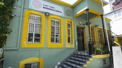 Anadolu Ajansının “Asırlık Mektepler” dosyasının bu bölümünde, Osmanlı sarayında yetişen