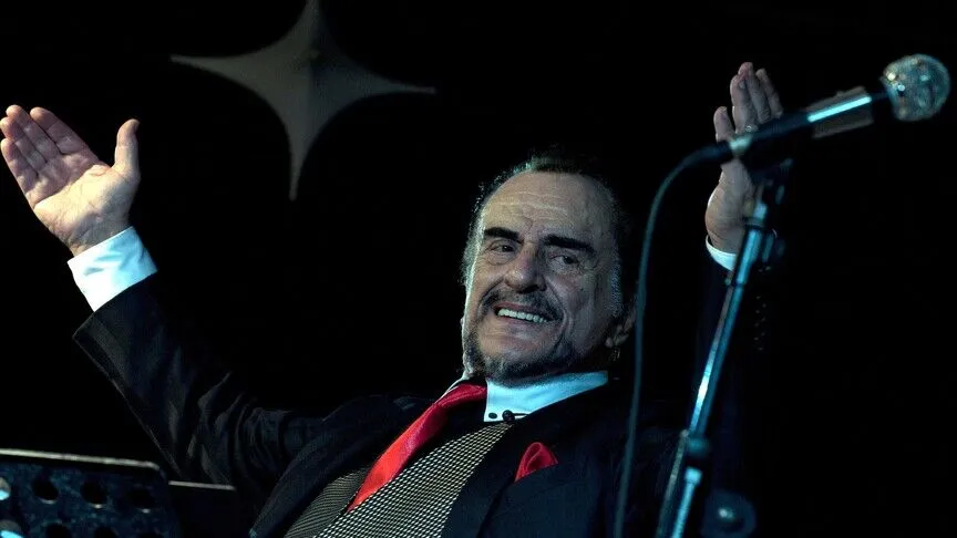 Şarkıcı Bora Gencer, sosyal medya hesabından yaptığı “Alpay abime Allah’tan
