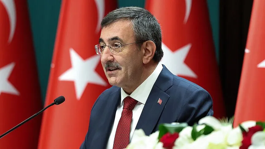 Cumhurbaşkanı Yardımcısı Cevdet Yılmaz, NSosyal hesabından yaptığı açıklamada, siyasetin her