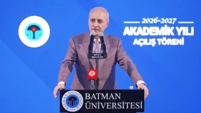 Kurtulmuş, Batman Üniversitesinin Merkez Kampüs Konferans Salonu’nda düzenlenen 2026-2027 Akademik